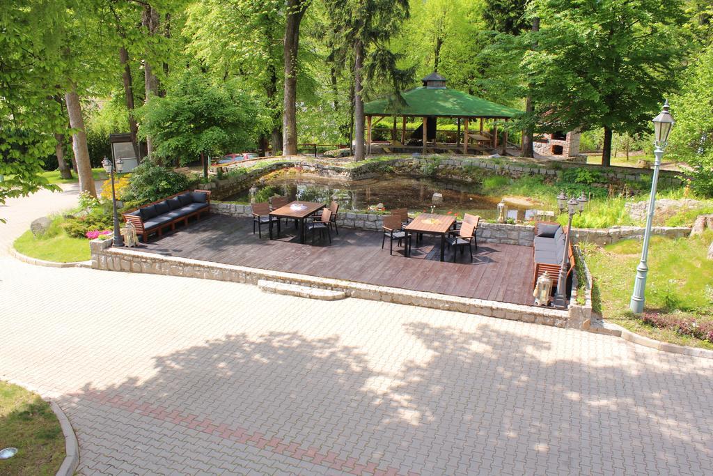 Hotel Szrenicowy Dwor Шклярска Поремба Екстериор снимка